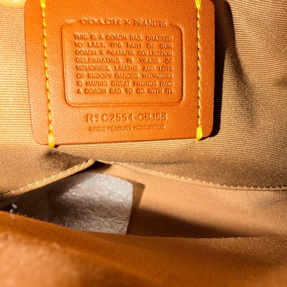 Coach Coach X Peanuts Teri Shoulder Bag - Picture 6 of 6